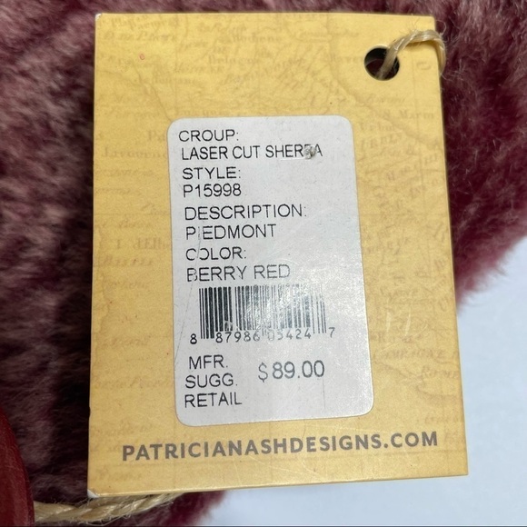 Patricia Nash Laser Cut Sherpa & Leather Wristlet In Berry Red
